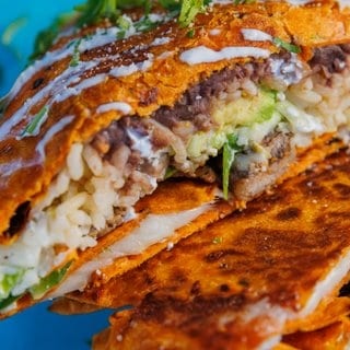Deshebrada Con Papas Burrito